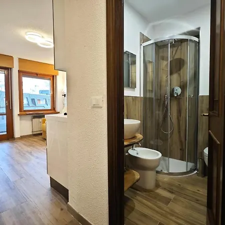 Apartamento Hostdomus - Flowers Sestriere