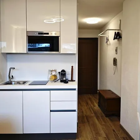Apartamento Hostdomus - Flowers Sestriere