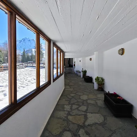 Hostdomus - Flowers * Sestriere