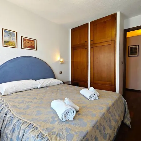 Apartman Hostdomus - Flowers *