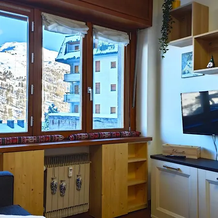Hostdomus - Flowers Apartamento Sestriere